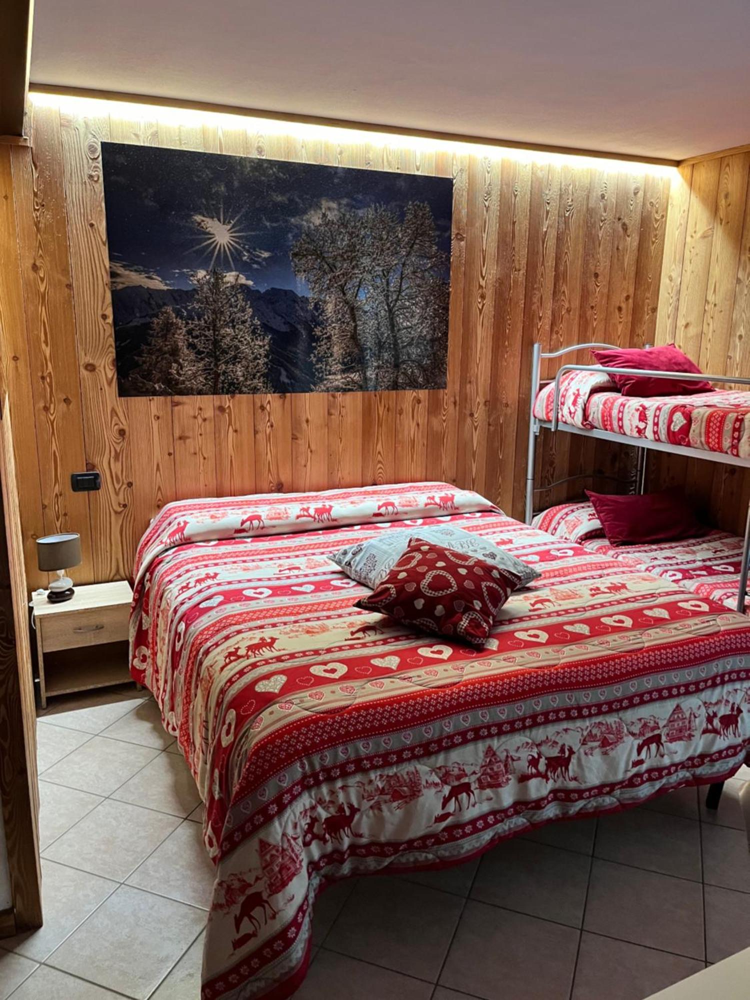 Апартаменты Residenze Vezza - La Corteccia- Вецца-д'Ольо Экстерьер фото